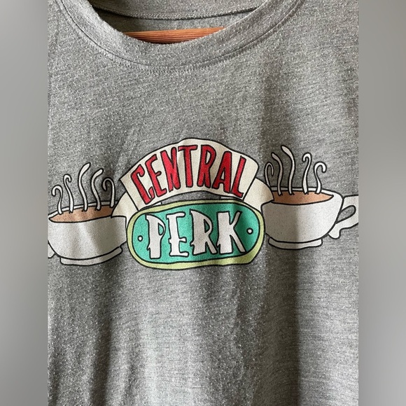 Friends T Shirt-Central Perk-Gray-Size L - Picture 2 of 4
